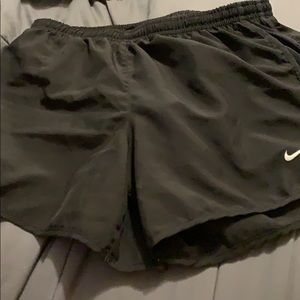 all black nike shorts
